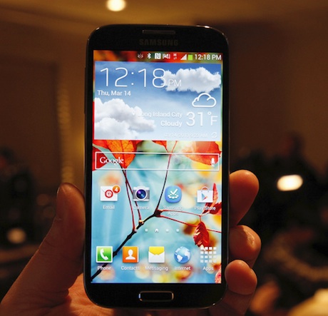 Galaxy S5 ще има подобрения и в Air View и Air Gestures