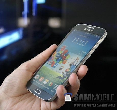 Наличен е ъпдейтът за Galaxy S4 до Android 4.4.2 KitKat