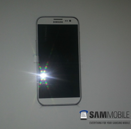 Това ли е Samsung Galaxy S IV?