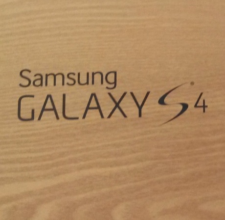 Apple не могат да добавят Galaxy S4 към патентното дело срещу Samsung