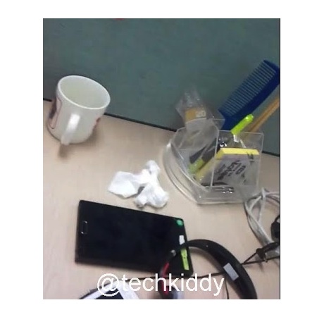 Появиха се още снимки на Galaxy Note III