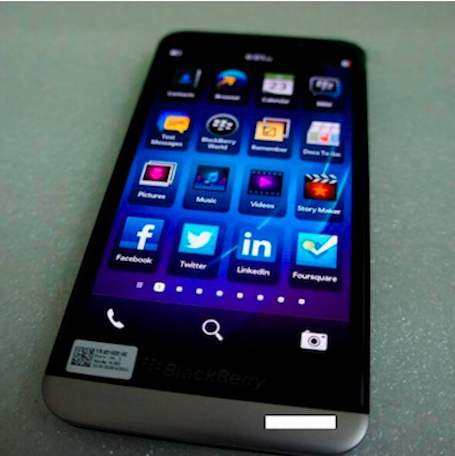 Нови снимки и видео на BlackBerry A10