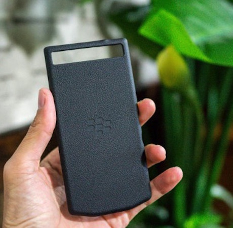 BlackBerry работят по Z10 Porsche Design?