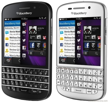 Потенциалните купувачи на BlackBerry чакат цената на компанията да падне още