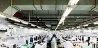 Старши мениджър във Foxconn тайно е продал iPhone-и на стойност 1.5 милиона долара